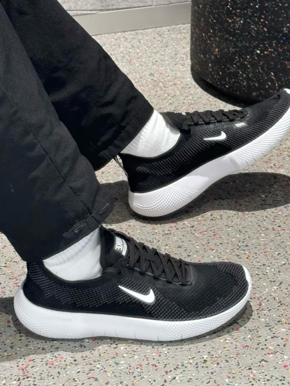 Nike Free Run White Crew Athletic Socks - Men’s Performance Cushion